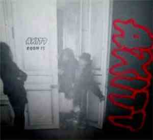 Axitt - Room 15