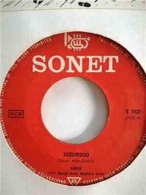 Boris  - Scoubidou / Moanin'
