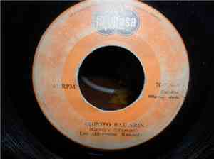 Los Diferentes Kennedys - Chinito Bailarin / Amor Chiquito