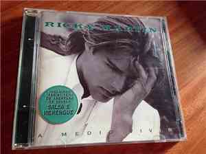 Ricky Martin - A Medio Vivir