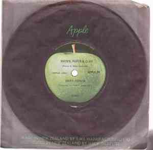 Mary Hopkin - Water, Paper & Clay