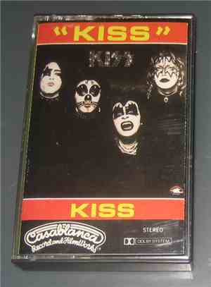Kiss - Kiss