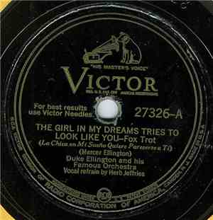 Duke Ellington And His Famous Orchestra - The Girl In My Dreams Tries To Look Like You / Flamingo