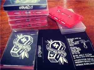 Harmaatalous - Harmaatalous