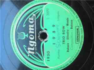 Trio Bow - 1959