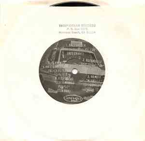 Various - Untitled