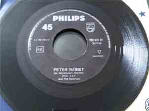 Dee Jay And The Runaways - Peter Rabbit / Are You Ready
