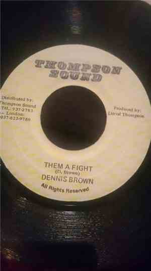 Dennis Brown - Dem A Fight
