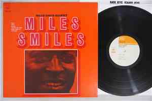 Miles Davis Quintet - Miles Smiles
