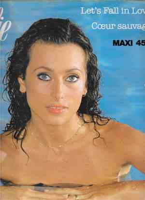 Julie - Let's Fall In Love / Coeur Sauvage