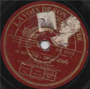 Joe Loss And His Band - In The Mood / At The Woodchopper's Ball