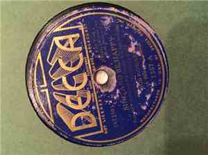 Bob Howard And His Orchestra - Sing And Be Happy / Easy Living