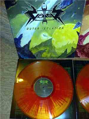 Vektor - Outer Isolation
