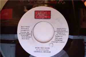 General Degree - Buss The Door