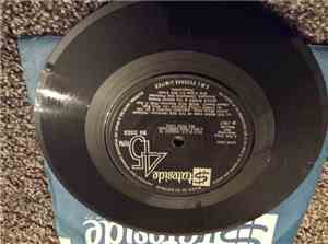 Mitch Ryder And The Detroit Wheels - Too Many Fish In The Sea & Three Little Fishes  / One Grain Of Sand