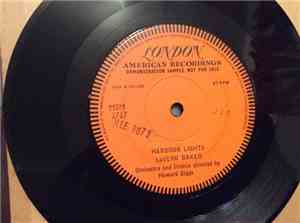 LaVern Baker - Harbour Lights