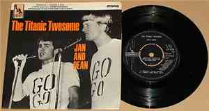 Jan & Dean - The Titanic Twosome