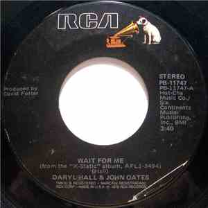 Daryl Hall & John Oates - Wait For Me
