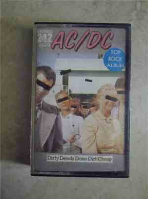 AC/DC - Dirty Deeds Done Dirt Cheap