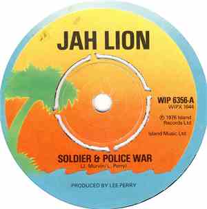 Jah Lion  / Glen Dacasta - Soldier & Police War / Magic Touch