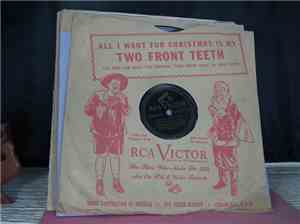 Spike Jones And His City Slickers - All I Want For Christmas (Is My Two Front Teeth) / Happy New Year