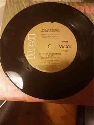 Dolly Parton With The Jordanaires - Save The Last Dance For Me